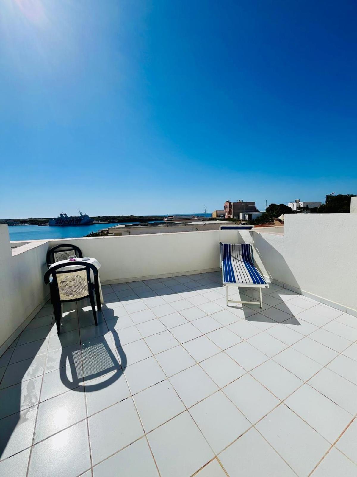 Hotel Giglio Lampedusa Bagian luar foto