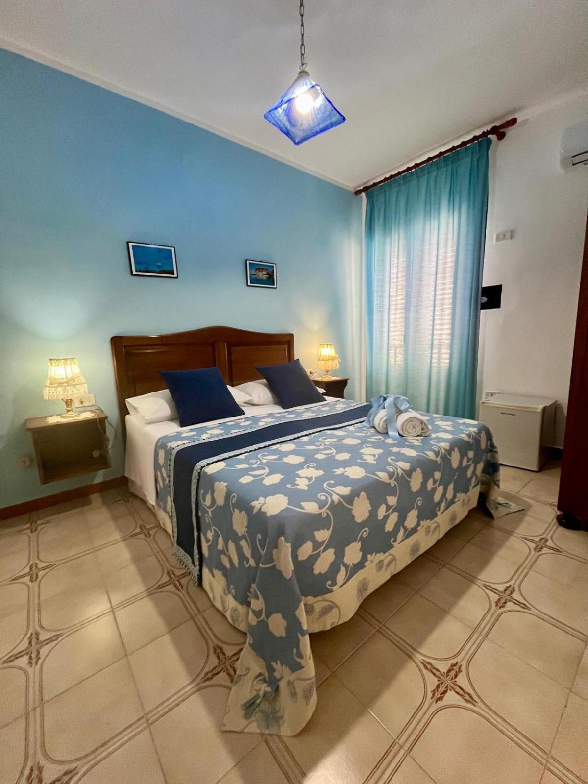 Hotel Giglio Lampedusa Bagian luar foto