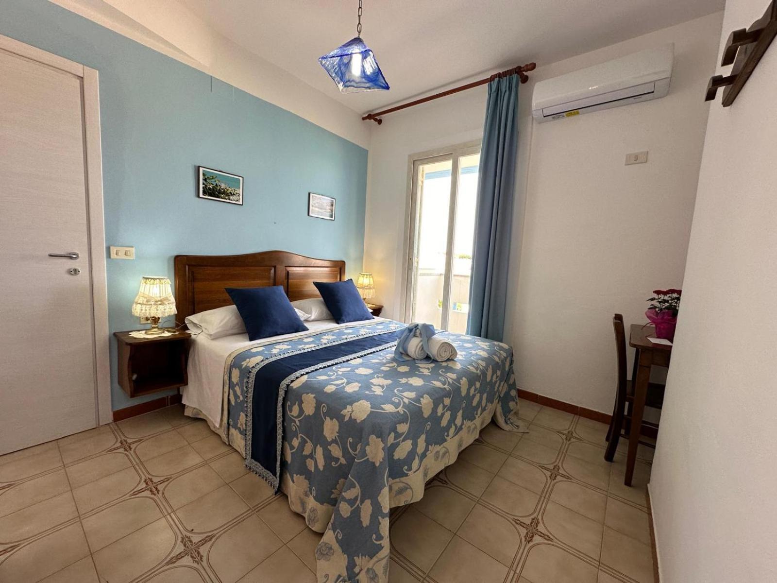 Hotel Giglio Lampedusa Bagian luar foto