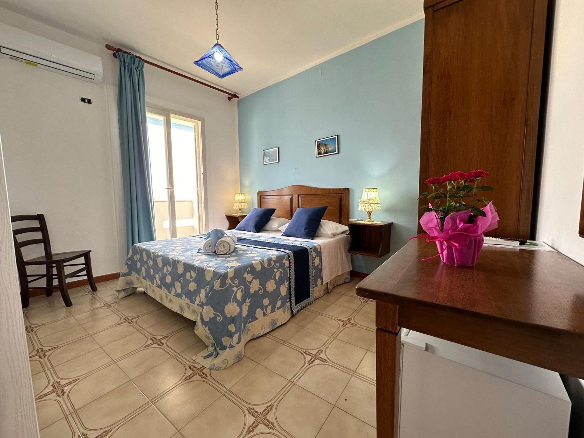 Hotel Giglio Lampedusa Bagian luar foto